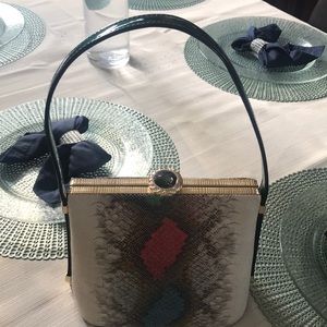 Gorgeous Pocketbook😍